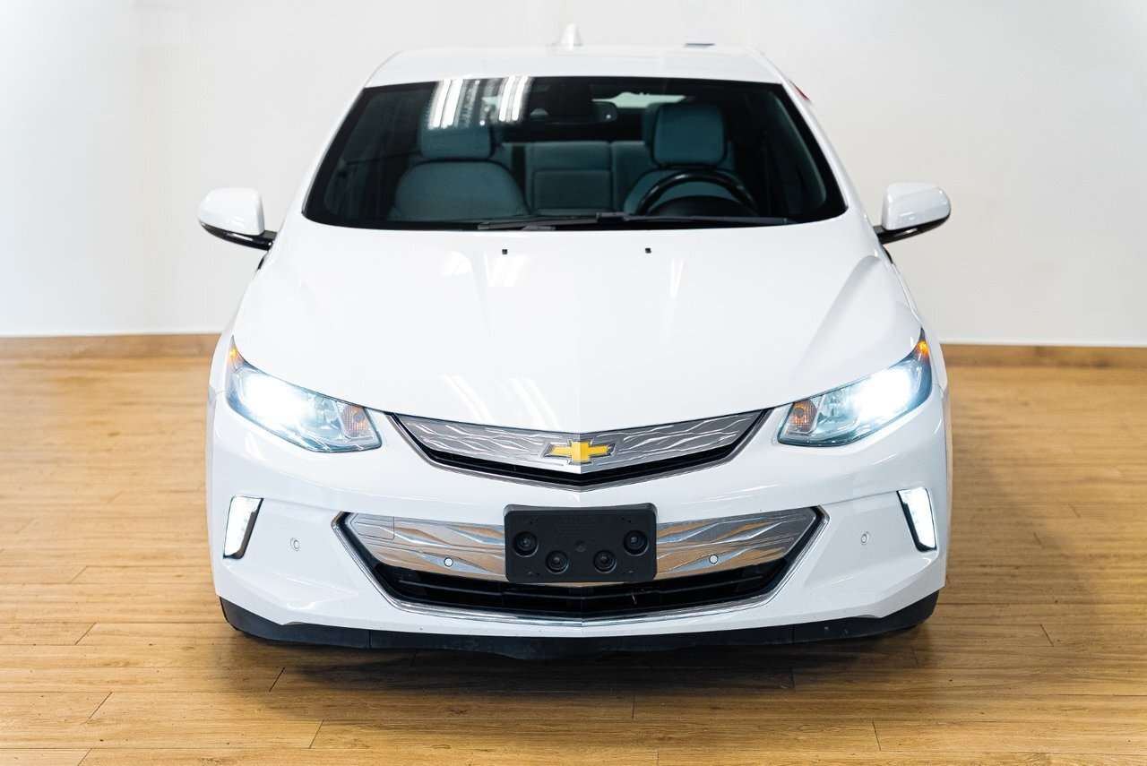 2019 Chevrolet Volt ** PREMIER ** Heated steering wheel *  Heated seat — снимка 1