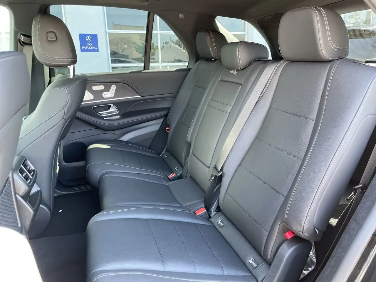 Mercedes-Benz GLE снимка Mercedes-Benz GLE