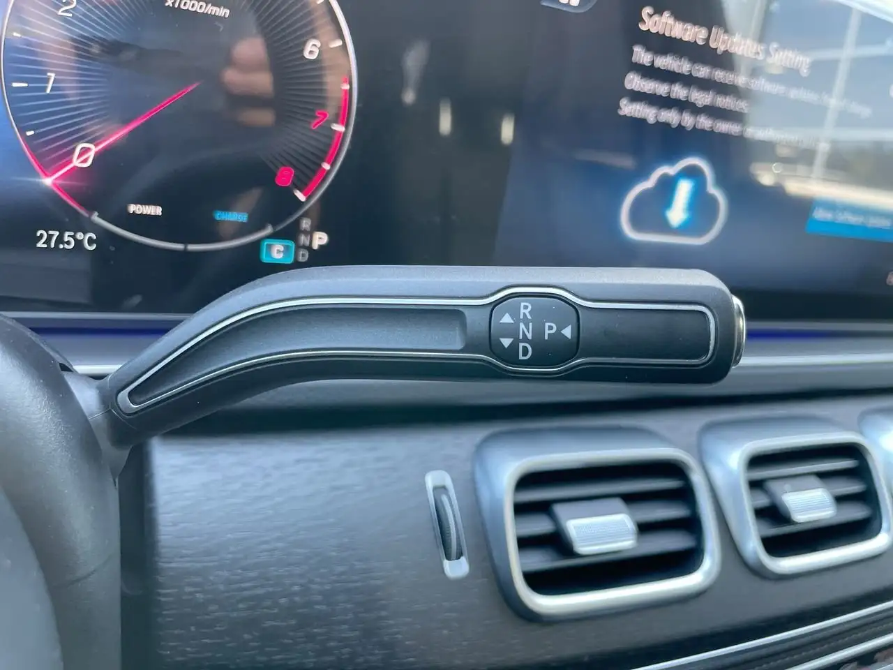 Mercedes-Benz GLE снимка Mercedes-Benz GLE