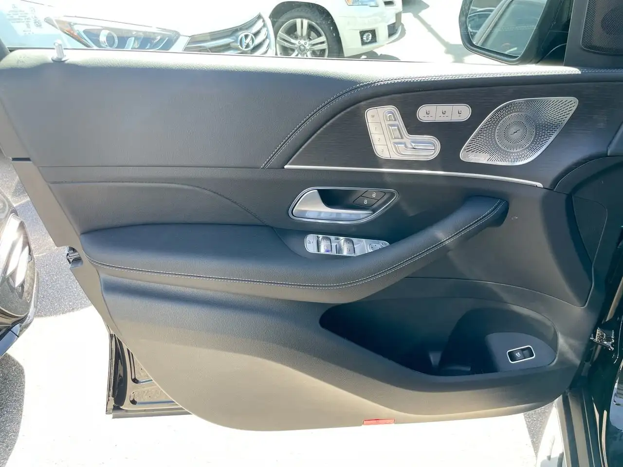 Mercedes-Benz GLE снимка Mercedes-Benz GLE