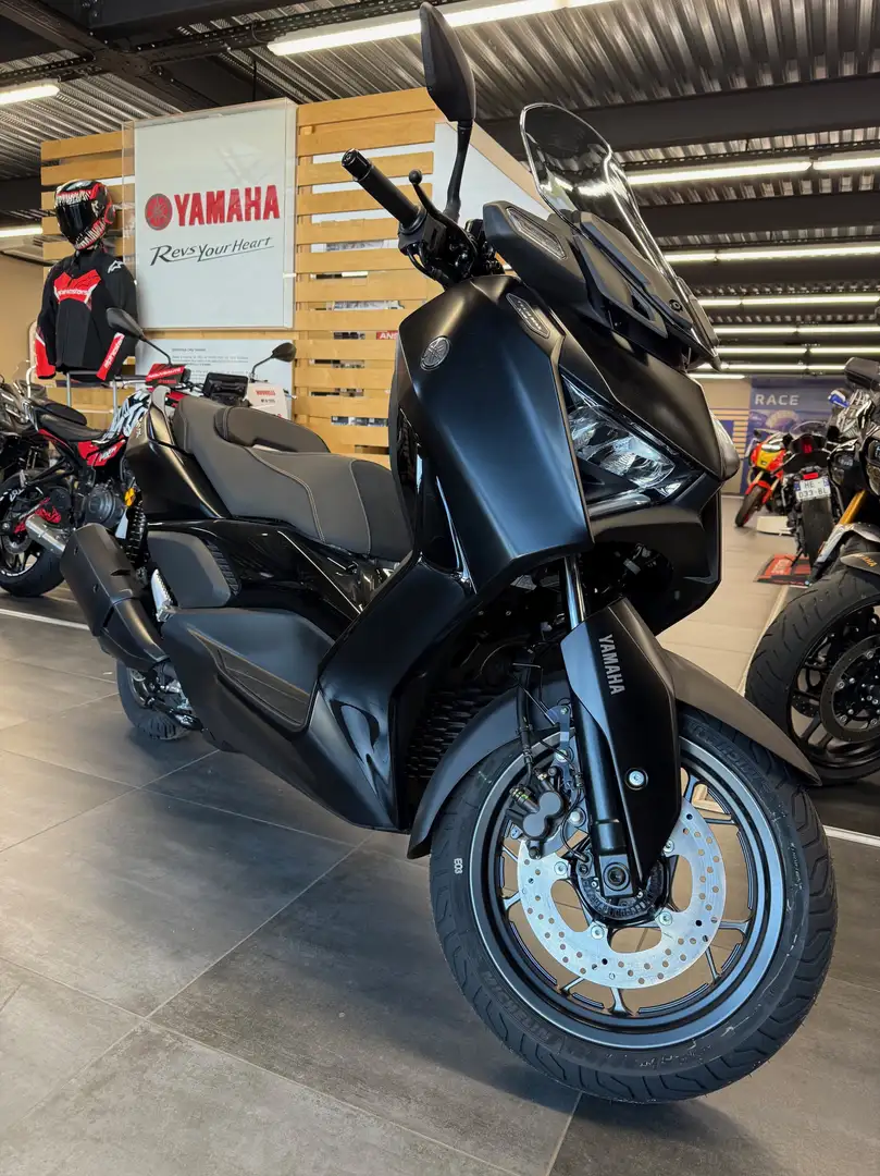 Yamaha X-Max 300 Noir - 1