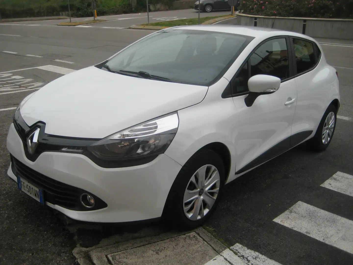Renault Clio Clio 1.5 dci energy Life 75cv AUTOCARRO Bianco - 2