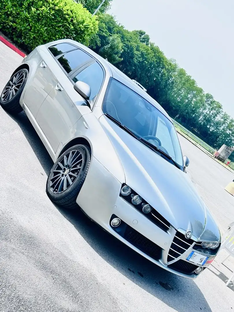Alfa Romeo 159 SW 2.4 jtdm Distinctive 200cv q-tronic - 2