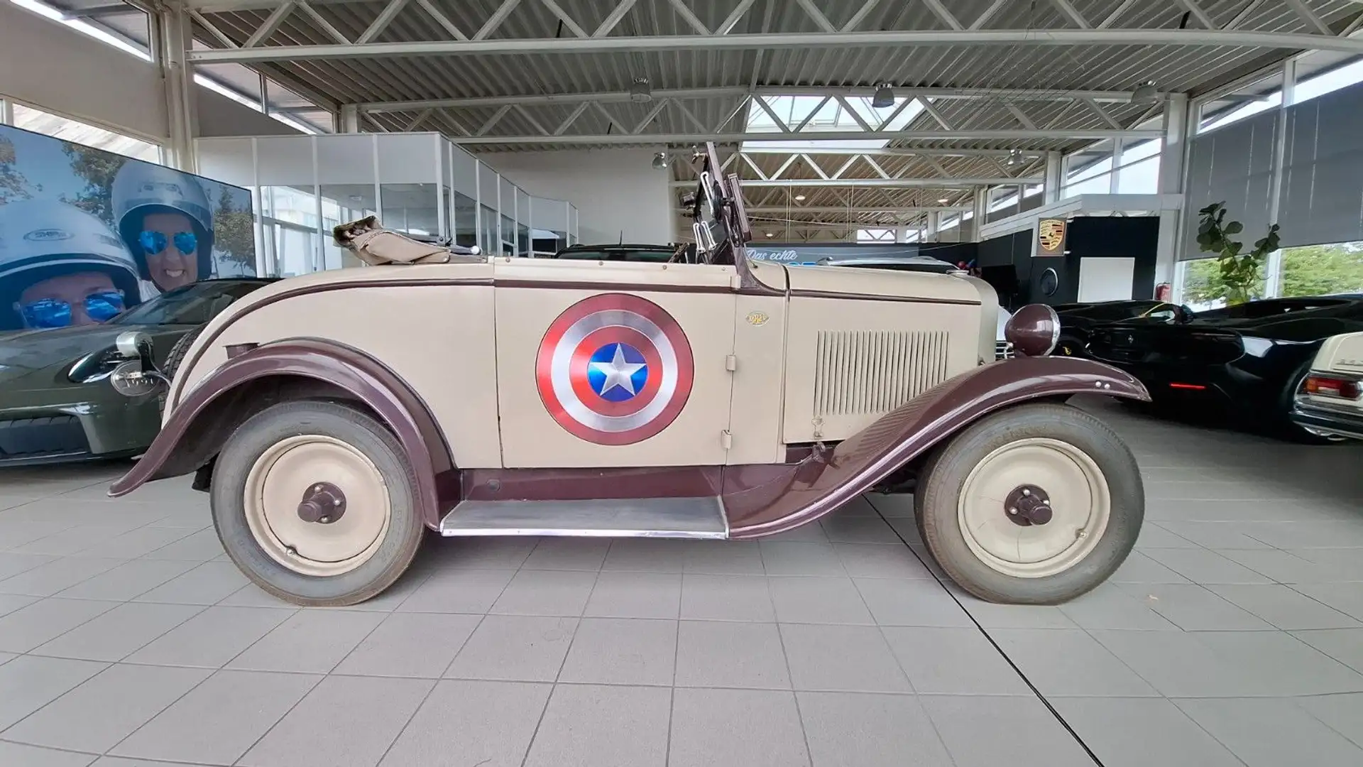 Opel 12C Бежевий - 2