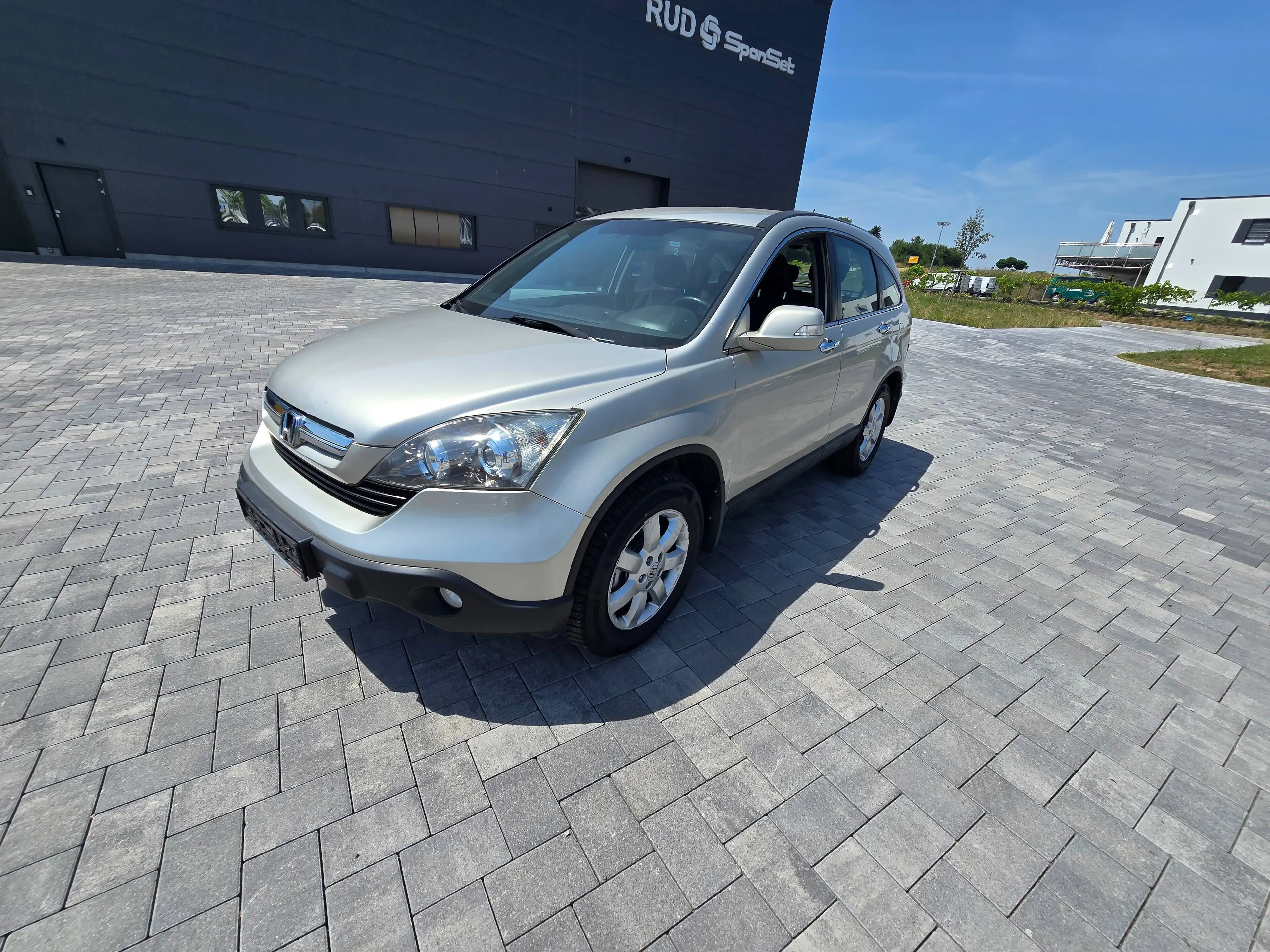 Honda CR-V Elegance — photo 2