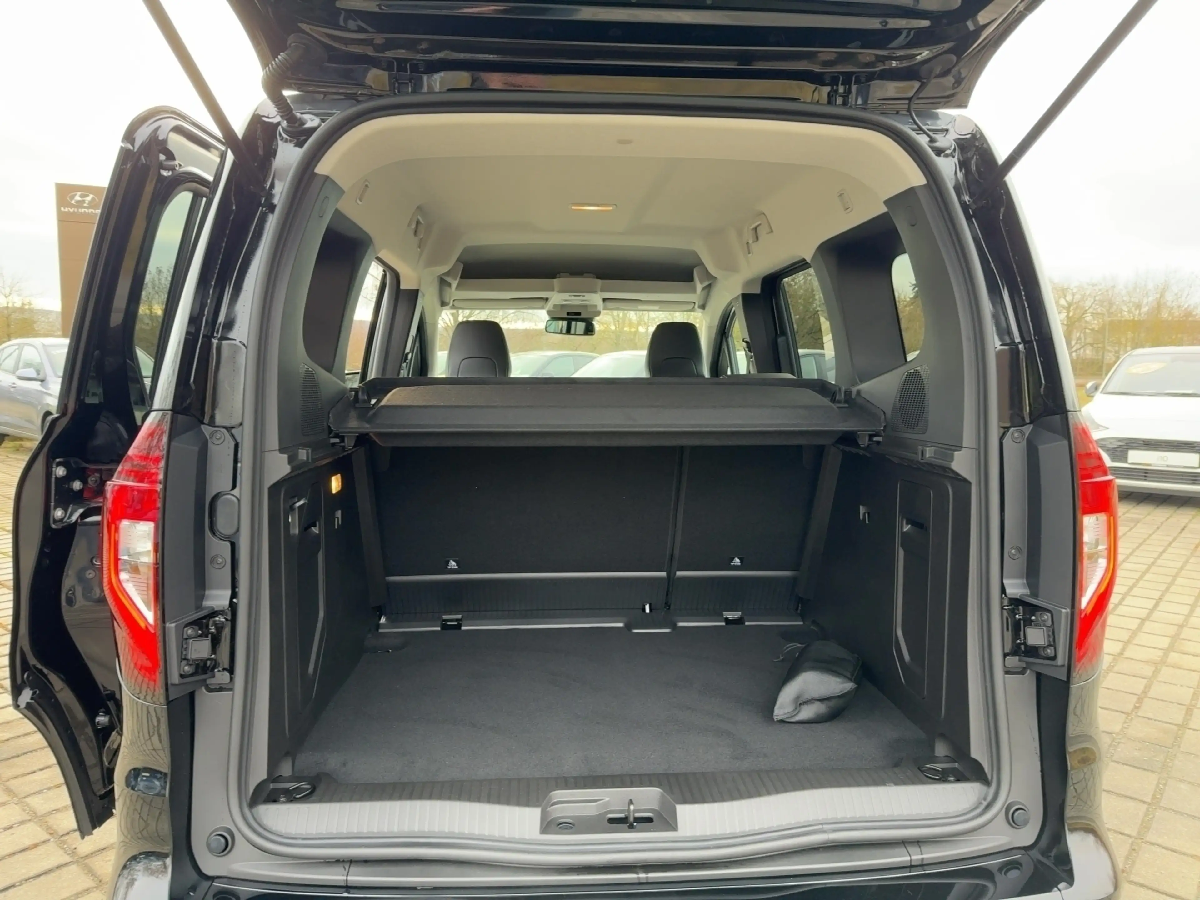 Nissan Townstar 1.3 Kombi Tekna (130 PS)  Automatik — photo 13