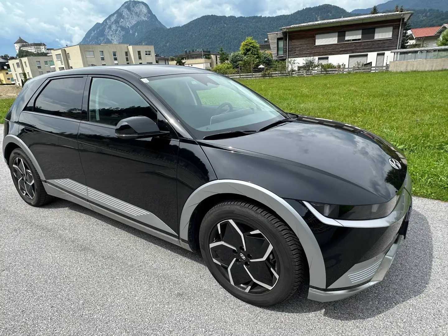 Hyundai IONIQ 5 Ioniq 5 Elektro 77,4kWh Top Line Long Range AWD Aut. Top Line Schwarz - 1