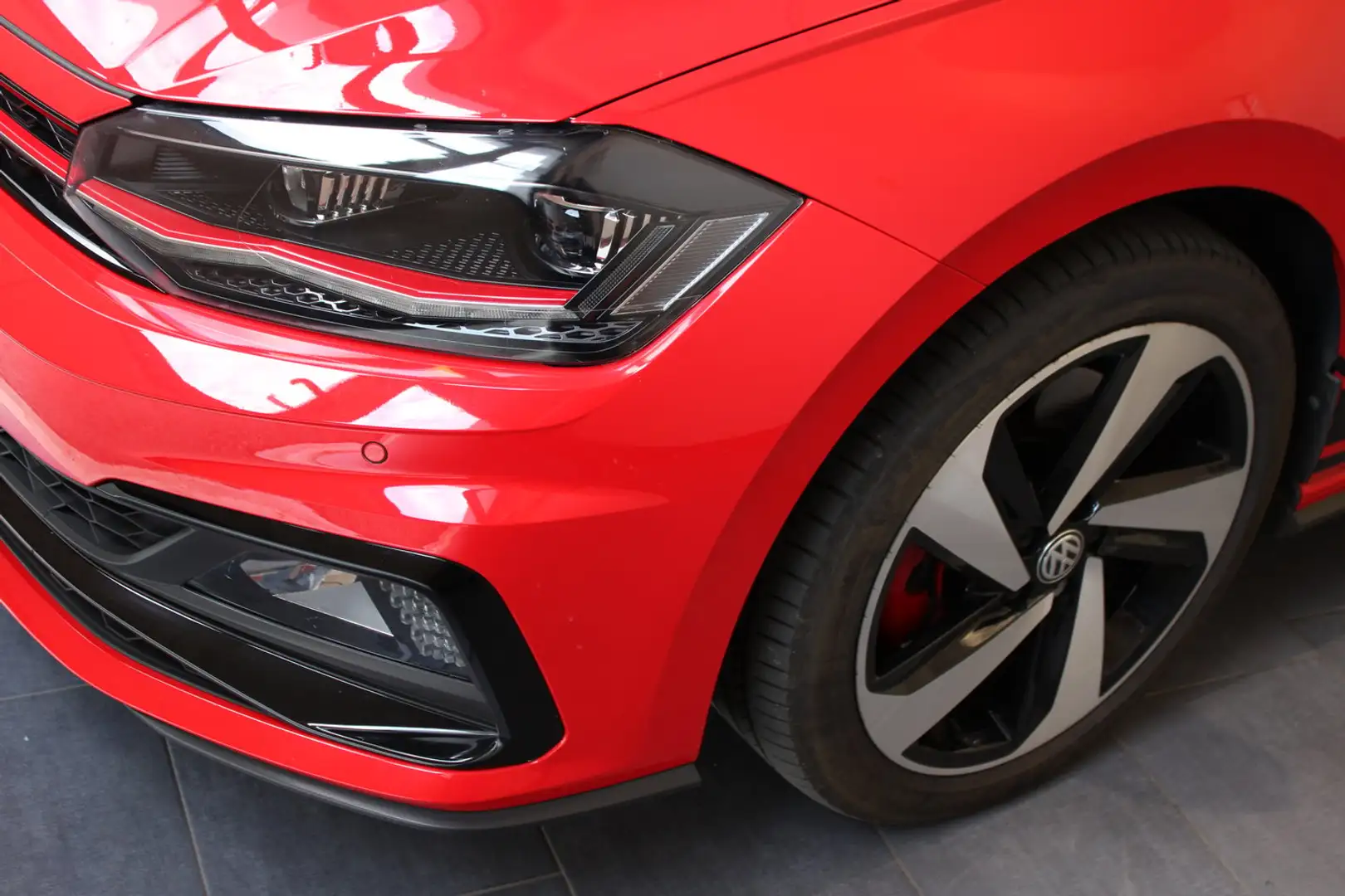 Volkswagen Polo GTI GTI TSI OPF DSG Rot - 2