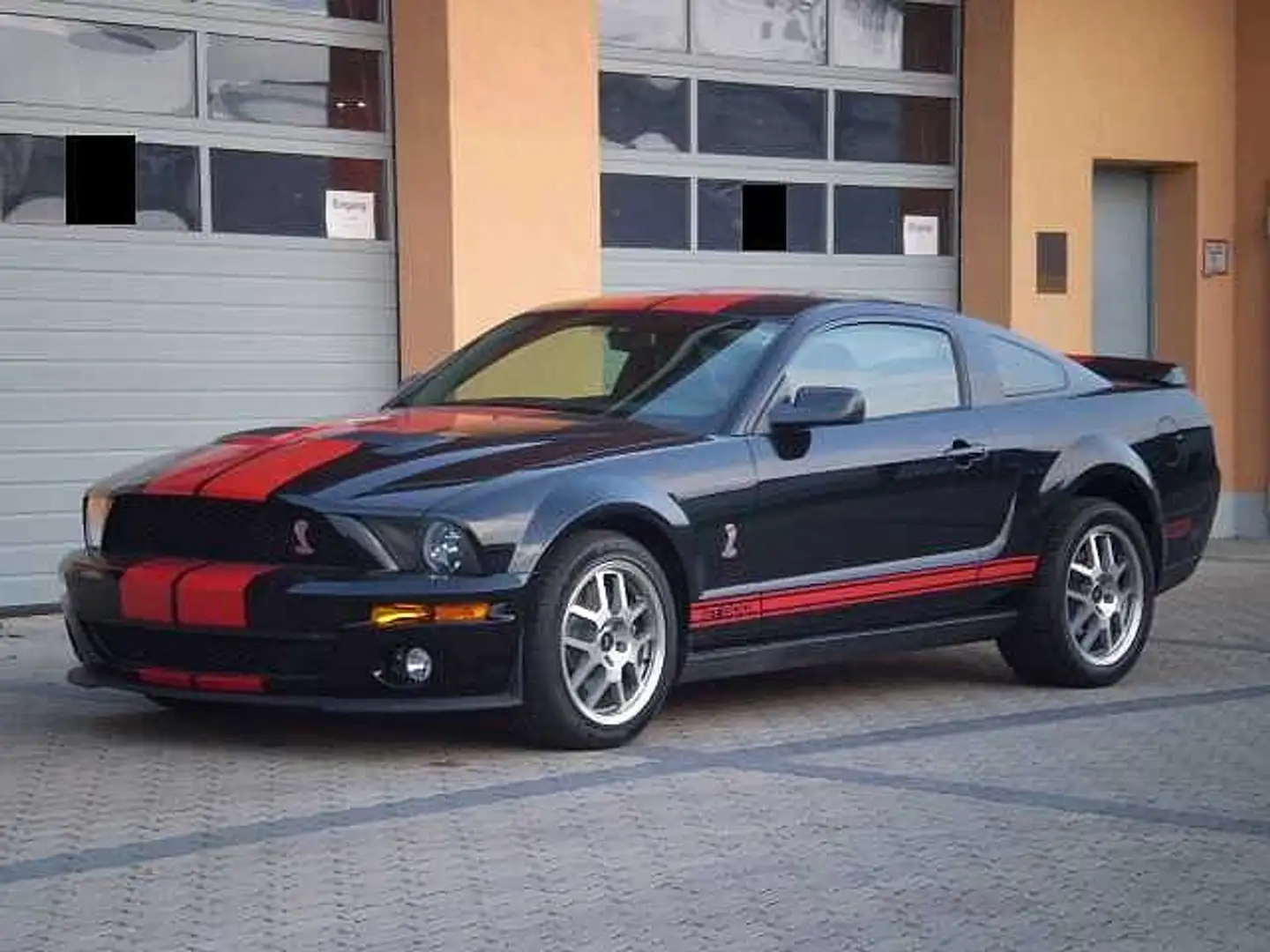 Ford Mustang Shelby GT 500 Shelby Zwart - 2