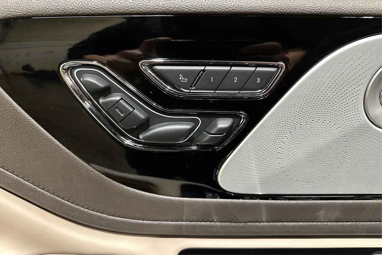 Lincoln Aviator снимка Lincoln Aviator