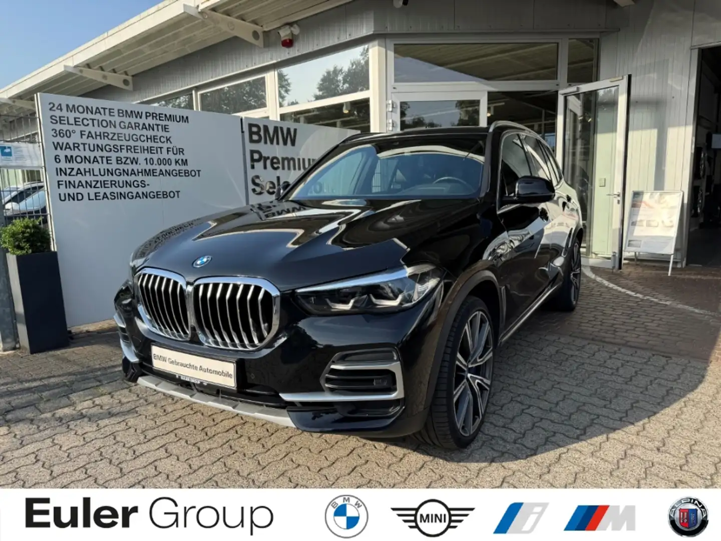 BMW X5 xDrive 45e Luftfederung AHK Pano Navi Memory Sitze Schwarz - 1