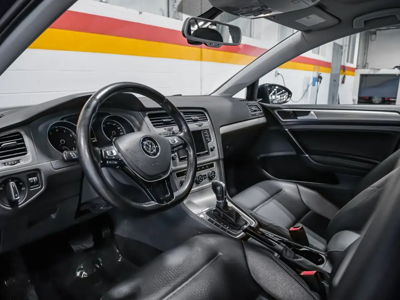 Volkswagen Golf снимка Volkswagen Golf