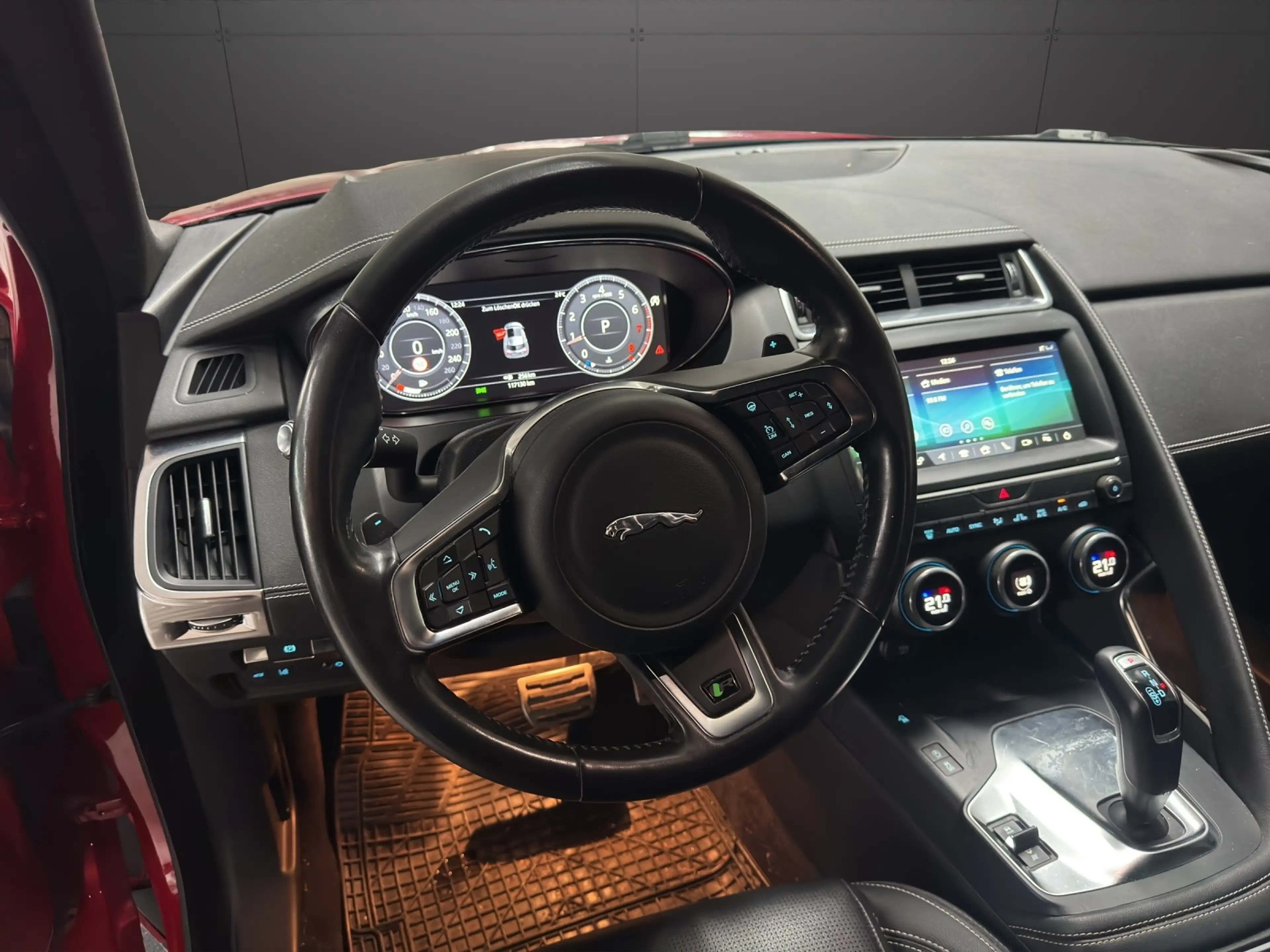 Jaguar E-Pace R-Dynamic S  *Sportivo Leipzig* — photo 10