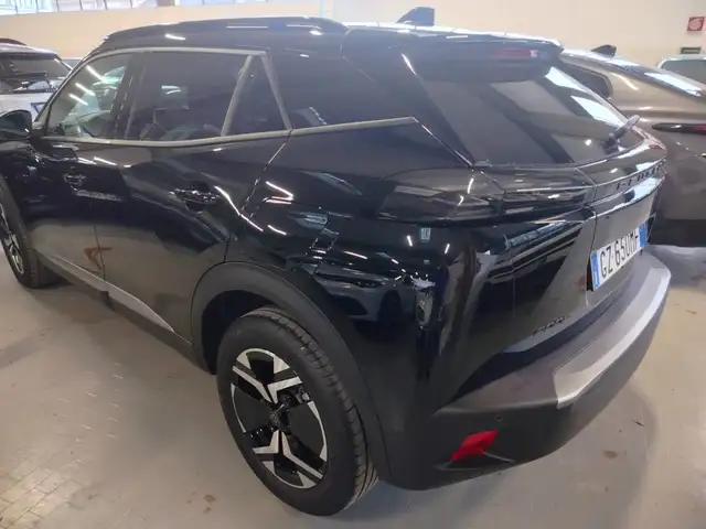 Peugeot 2008 view 6
