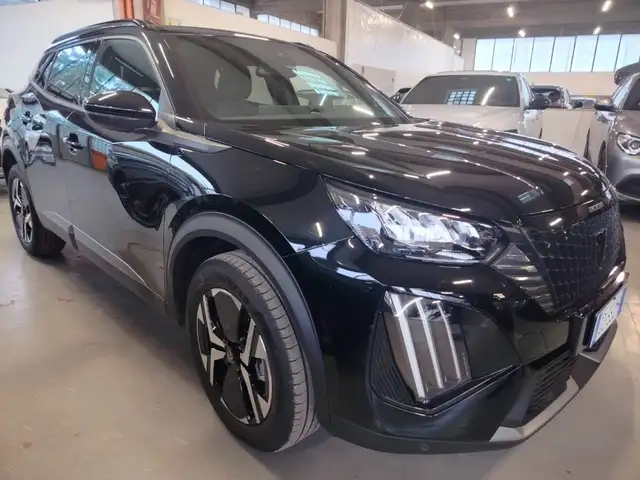 Peugeot 2008 view 10