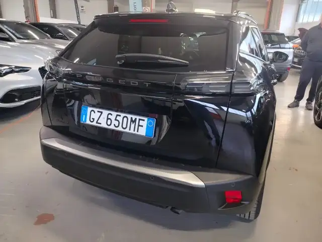 Peugeot 2008 view 9