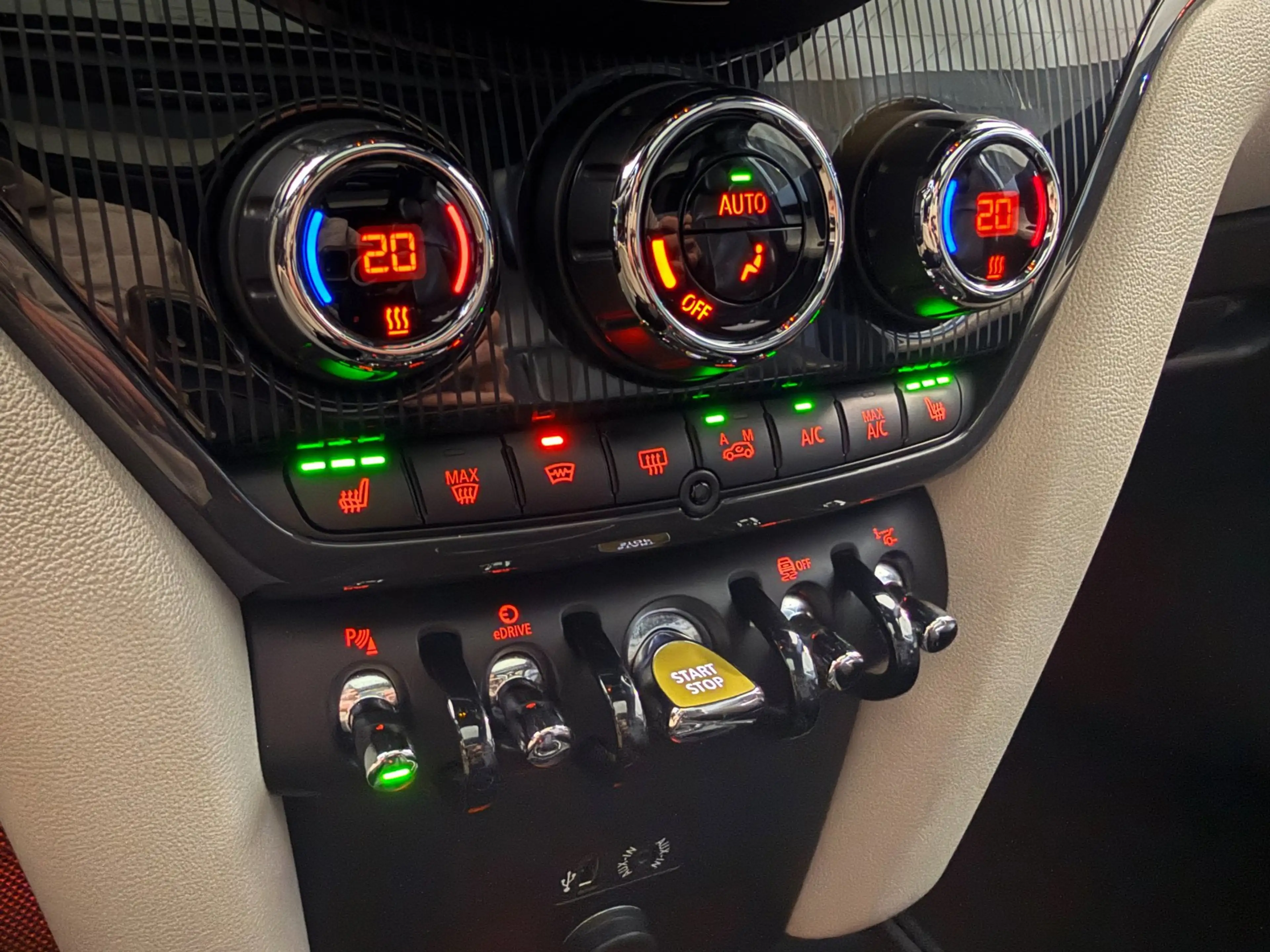 MINI Cooper SE Countryman 1.5 ALL4 Chili|PANO|HK|HUD|CAMERA|STOELV|SFEER|ACC — photo 23