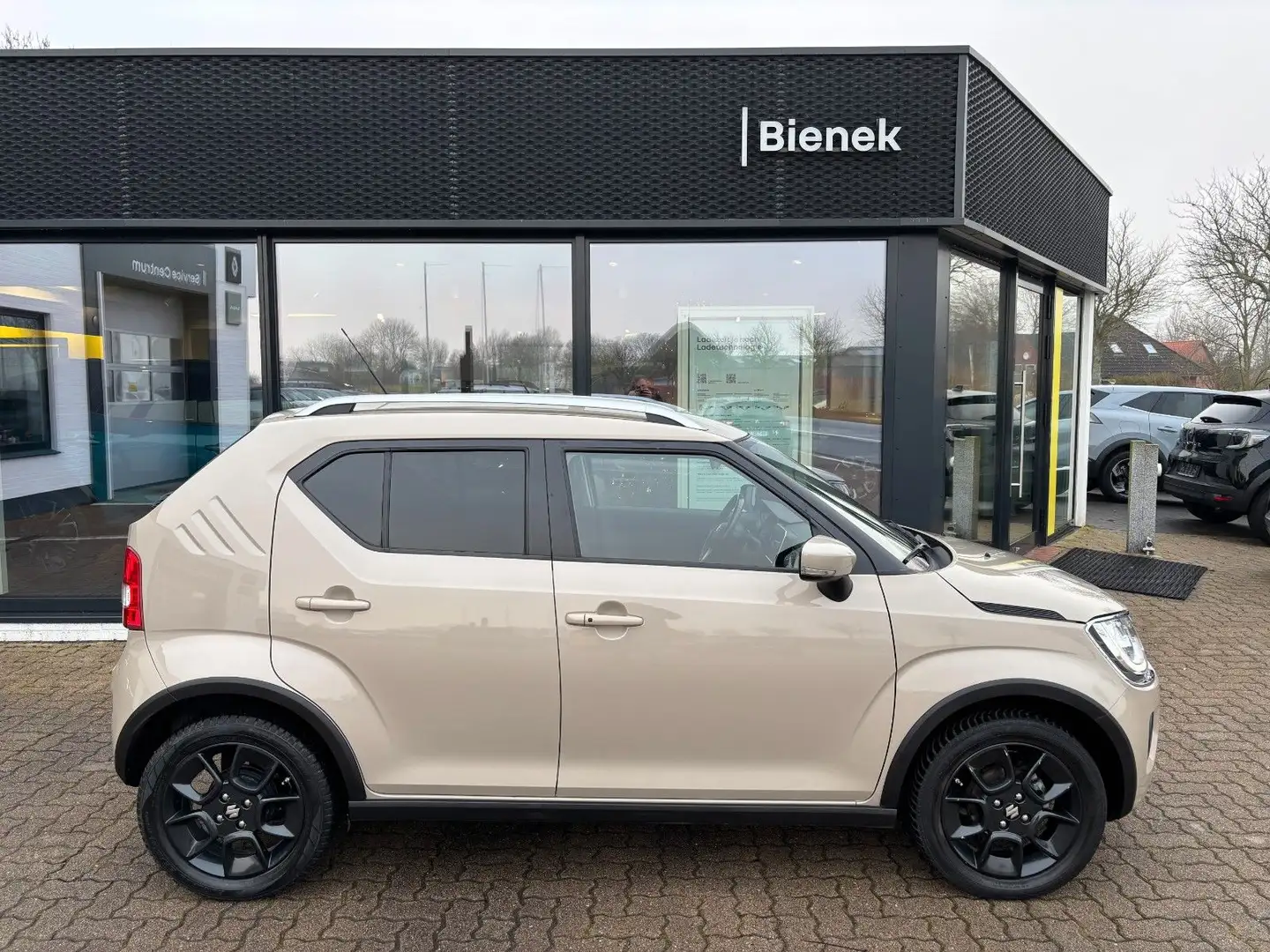 Suzuki Ignis 1.2 DUALJET HYBRID Allgrip Comfort Beige - 1