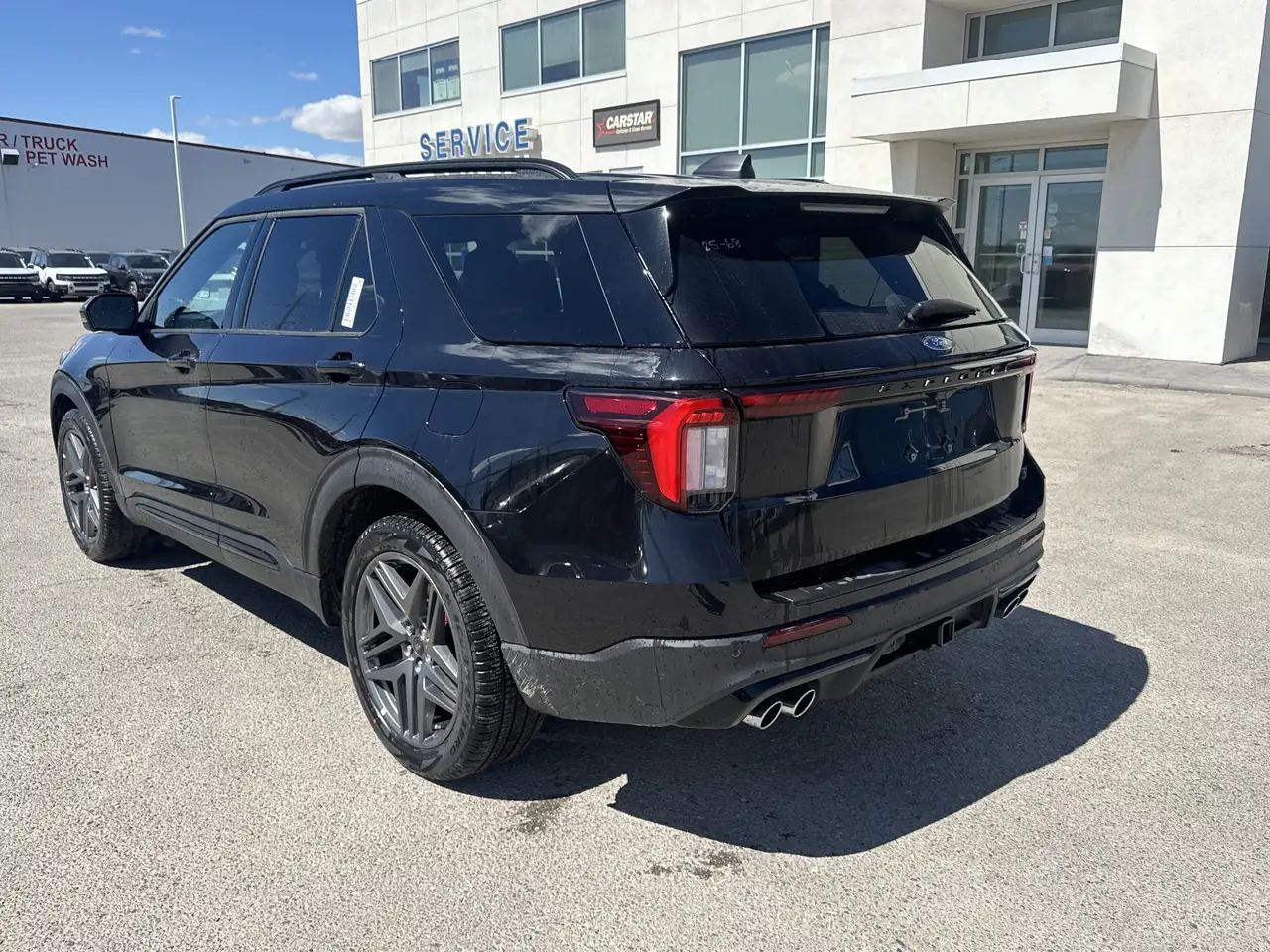 Ford Explorer снимка Ford Explorer