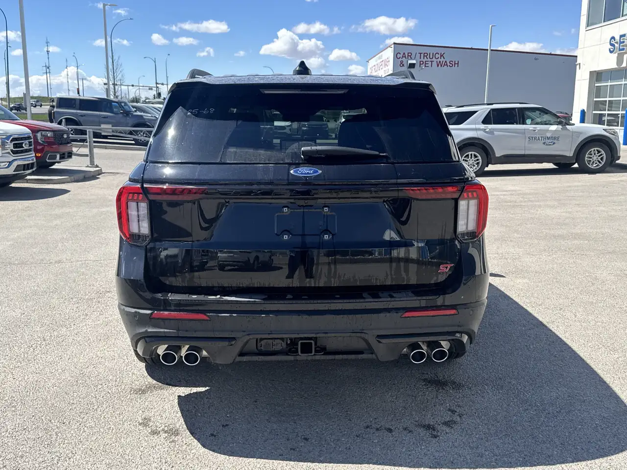 Ford Explorer снимка Ford Explorer