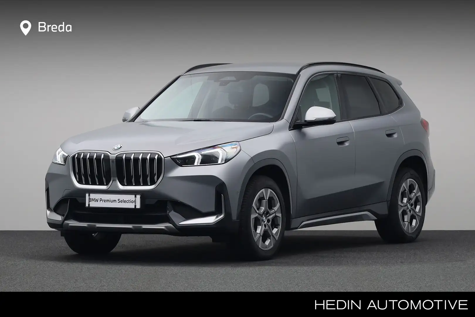 BMW X1 sDrive18i | X Line | Harman Kardon | Parkeerhulpsy Grijs - 1
