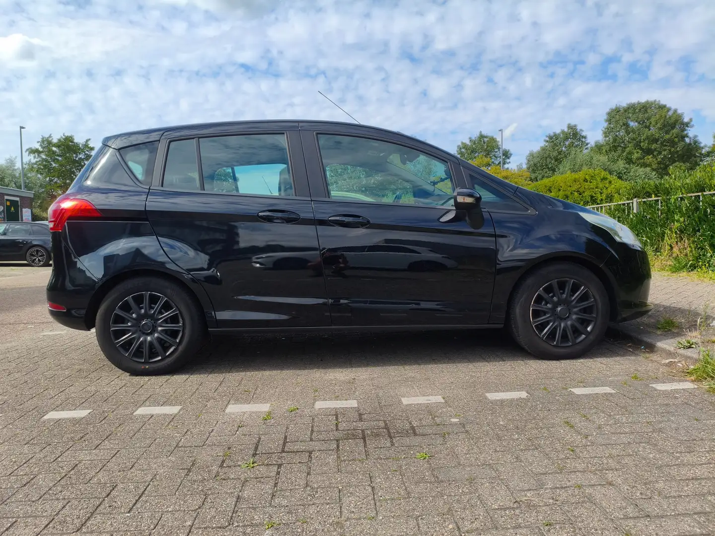 Ford B-Max B-Max 1.0 EcoBoost Style Zwart - 2