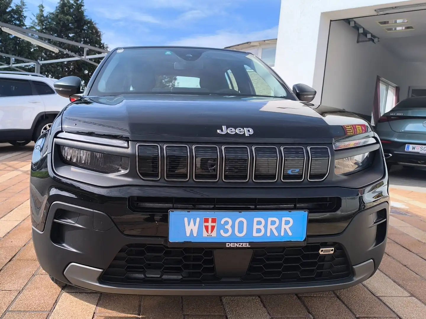 Jeep Avenger Longitude Electric Schwarz - 2