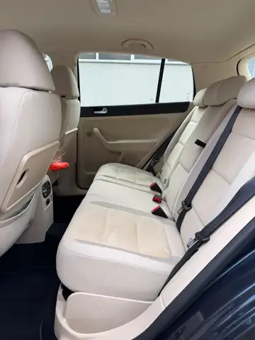 Volkswagen Golf Plus view 6