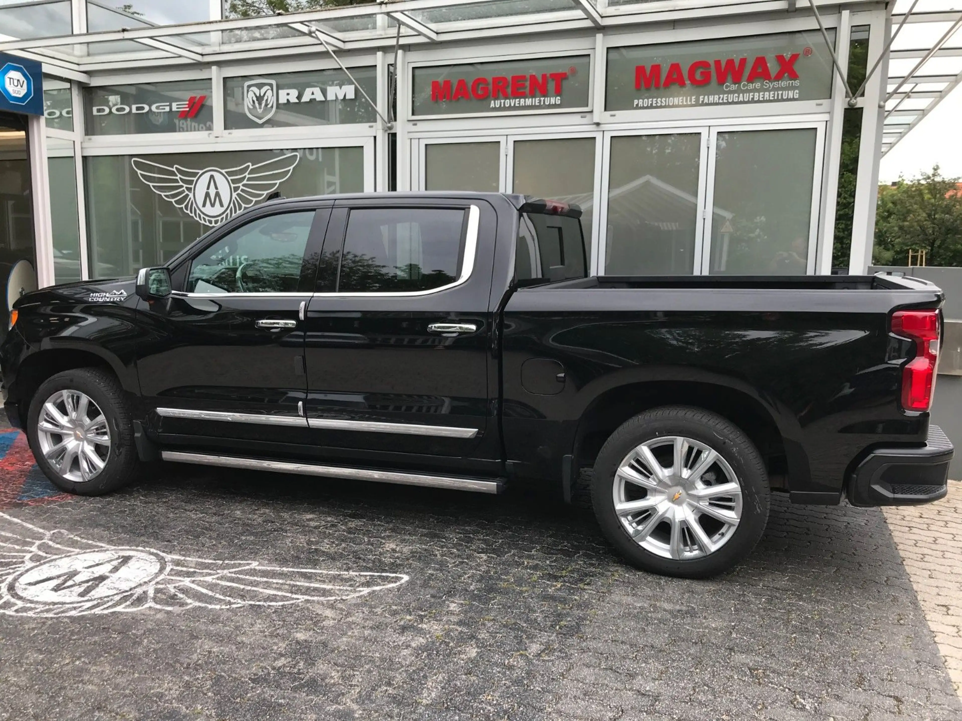 Chevrolet Silverado 6.2 V8 High Country — photo 11