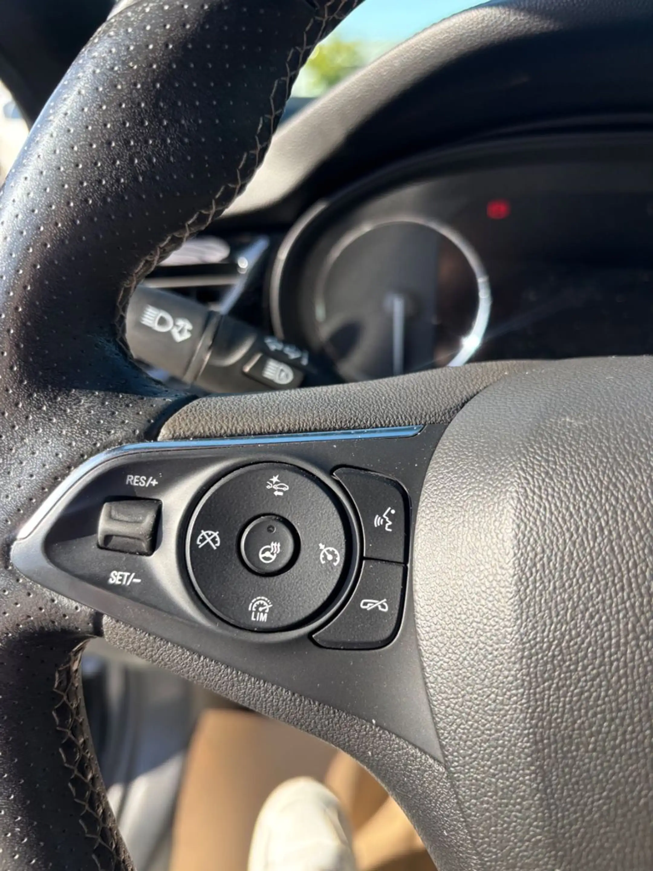 Opel Insignia B Grand Sport Innovation, Navi, Kamera — photo 19