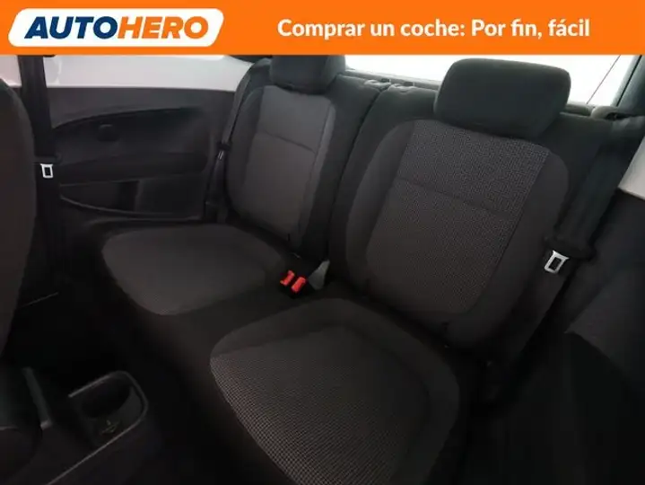 Volkswagen Beetle 1.6 TDI Design 2015, foto 15