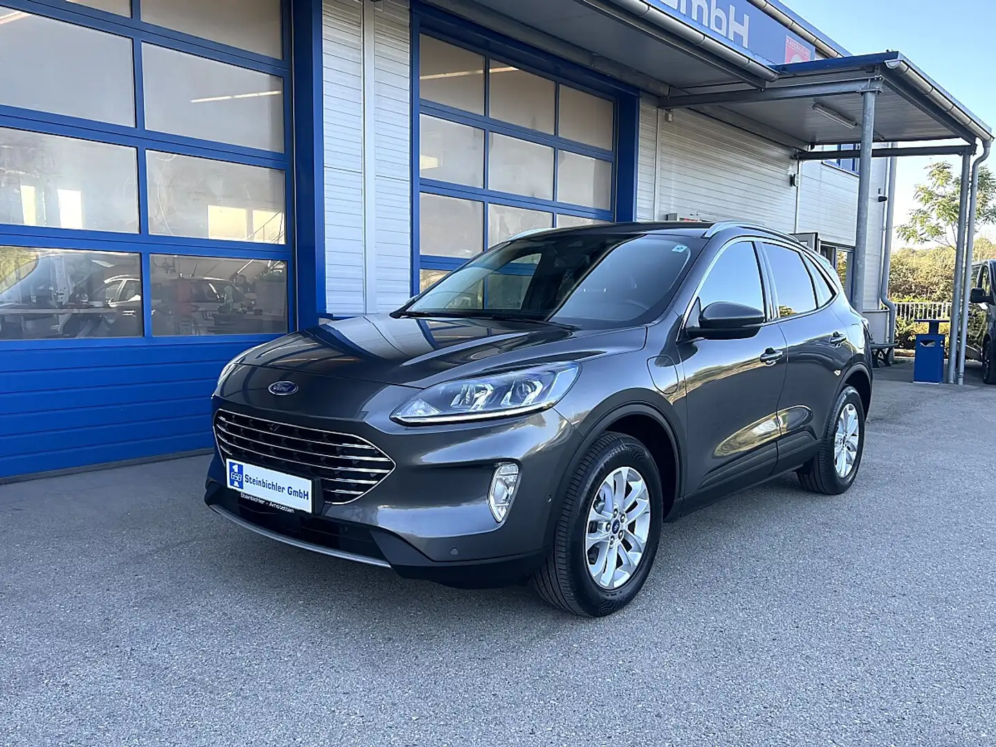 Ford Kuga Titanium 5 Duratec Plug-in-Hybrid PHEv Silber - 2