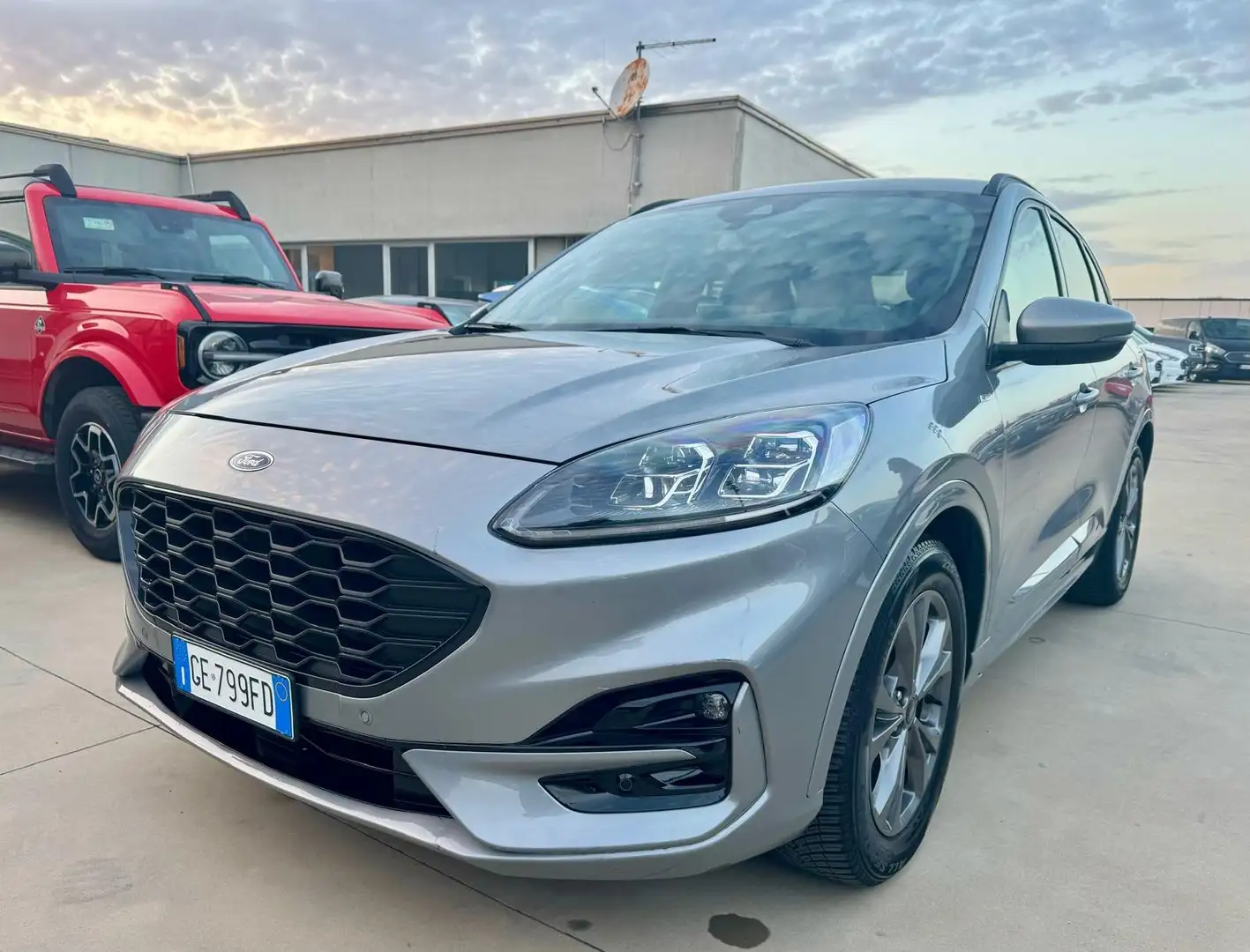 Ford Kuga Kuga 2.5 phev ST-Line 2wd 225cv cvt Grigio - 1