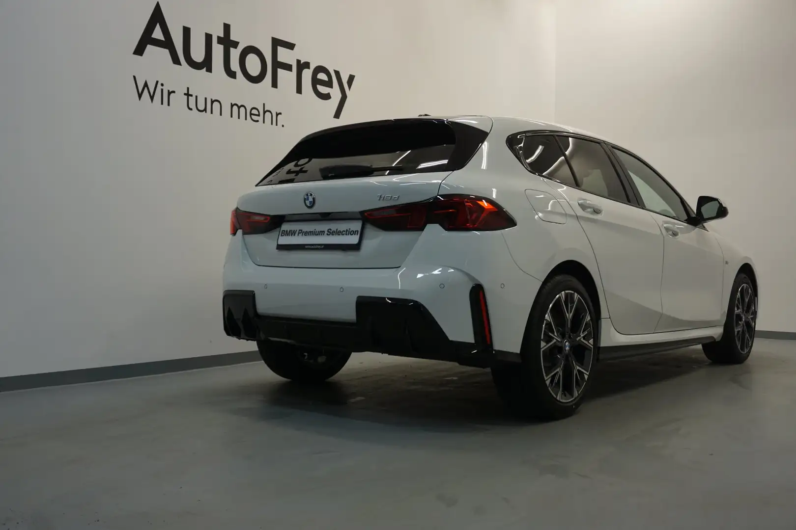 BMW 118 118d Weiß - 2