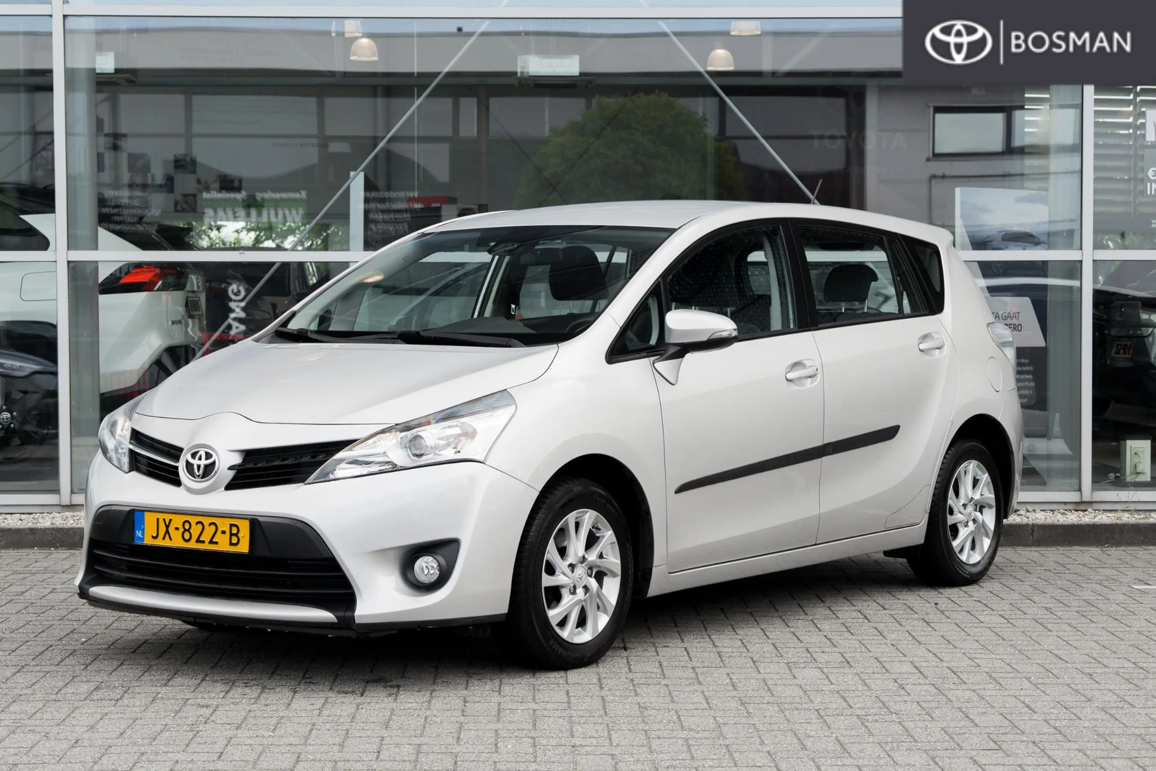 Toyota Verso 1.6 VVT-i Comfort