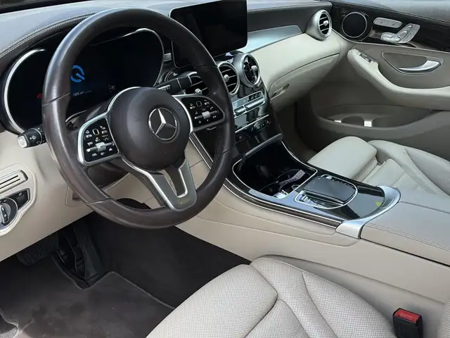 Mercedes-Benz GLC view 15