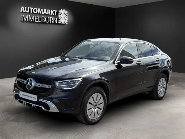 Mercedes-Benz GLC view 4