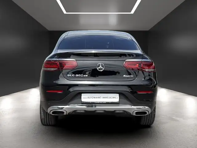 Mercedes-Benz GLC view 9
