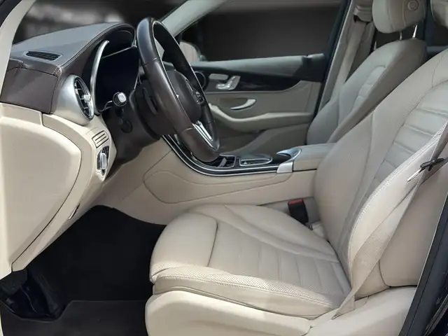 Mercedes-Benz GLC view 14