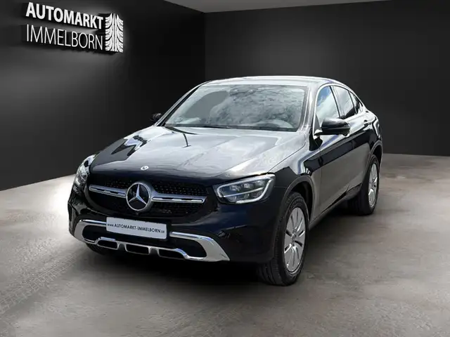 Mercedes-Benz GLC view 3