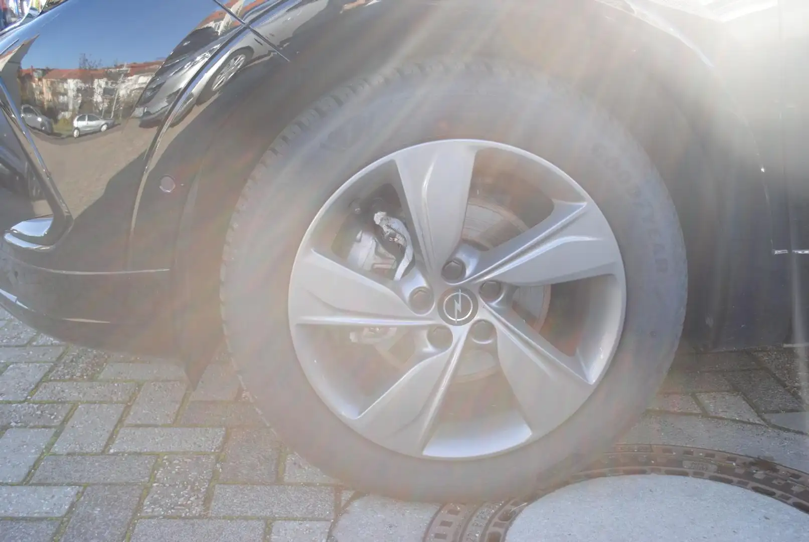Opel Grandland GS Line Schwarz - 2