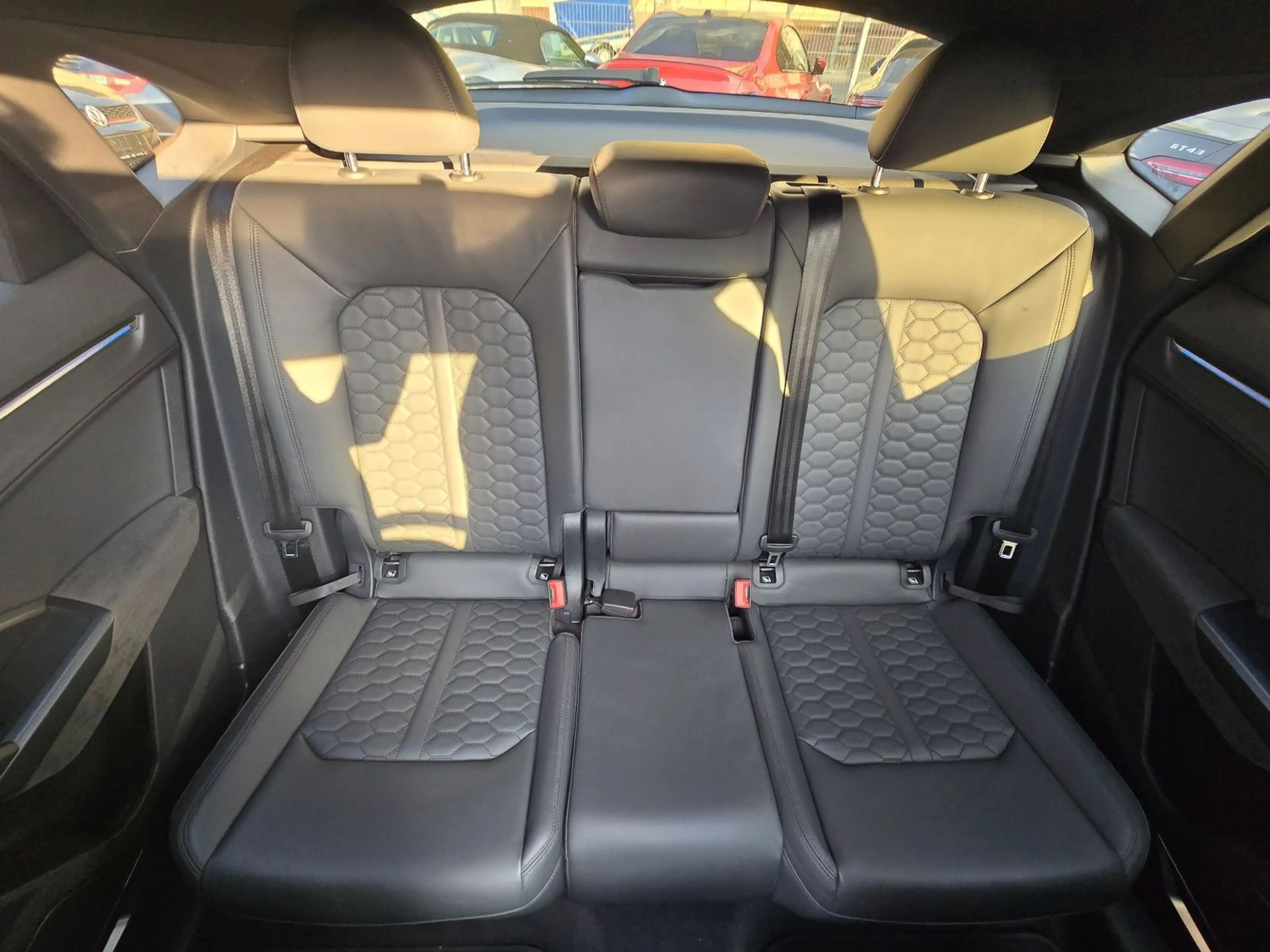 Audi RS Q3 RS Q3 2.5 TFSI quattro*RS.Abgas*Pano*B&O*Carbon* — photo 15