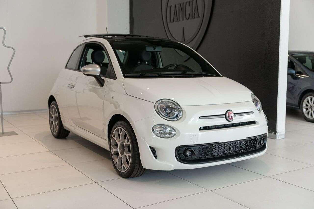 Fiat 500 1.0 FireFly Hybrid Rockstar