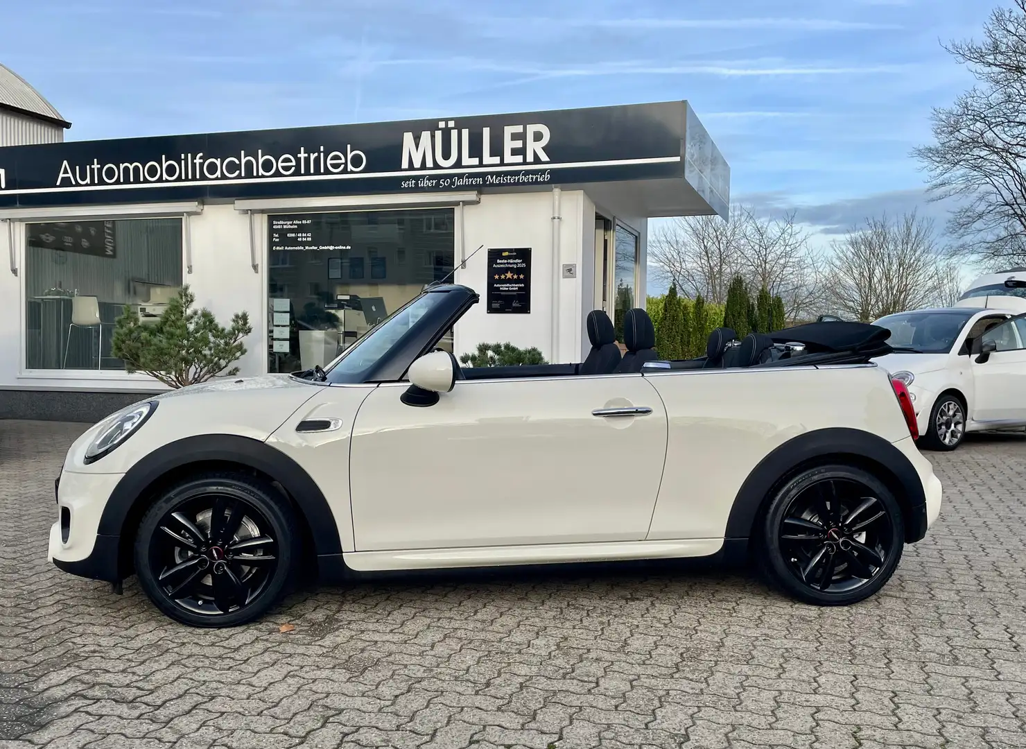 MINI Cooper Cabrio Cabrio "JCW-WORKS-SPORTPAKET"+NAVI+LED+Keyless+2Hd Weiß - 2