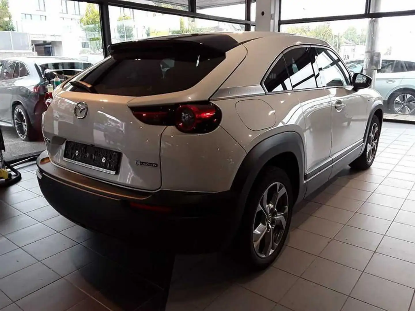 Mazda MX-30 EV Advantage 35,5 kWh 3-phasig, Matrix, Teilleder, Blanc - 2