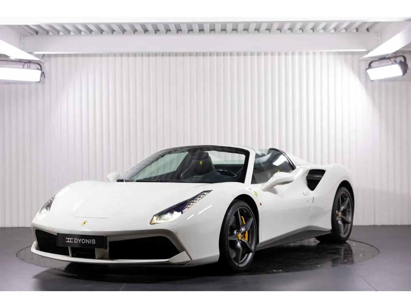 Ferrari 488 3.9L V8 670CV - Entretien Ferrari 2026 compris Blanc - 1