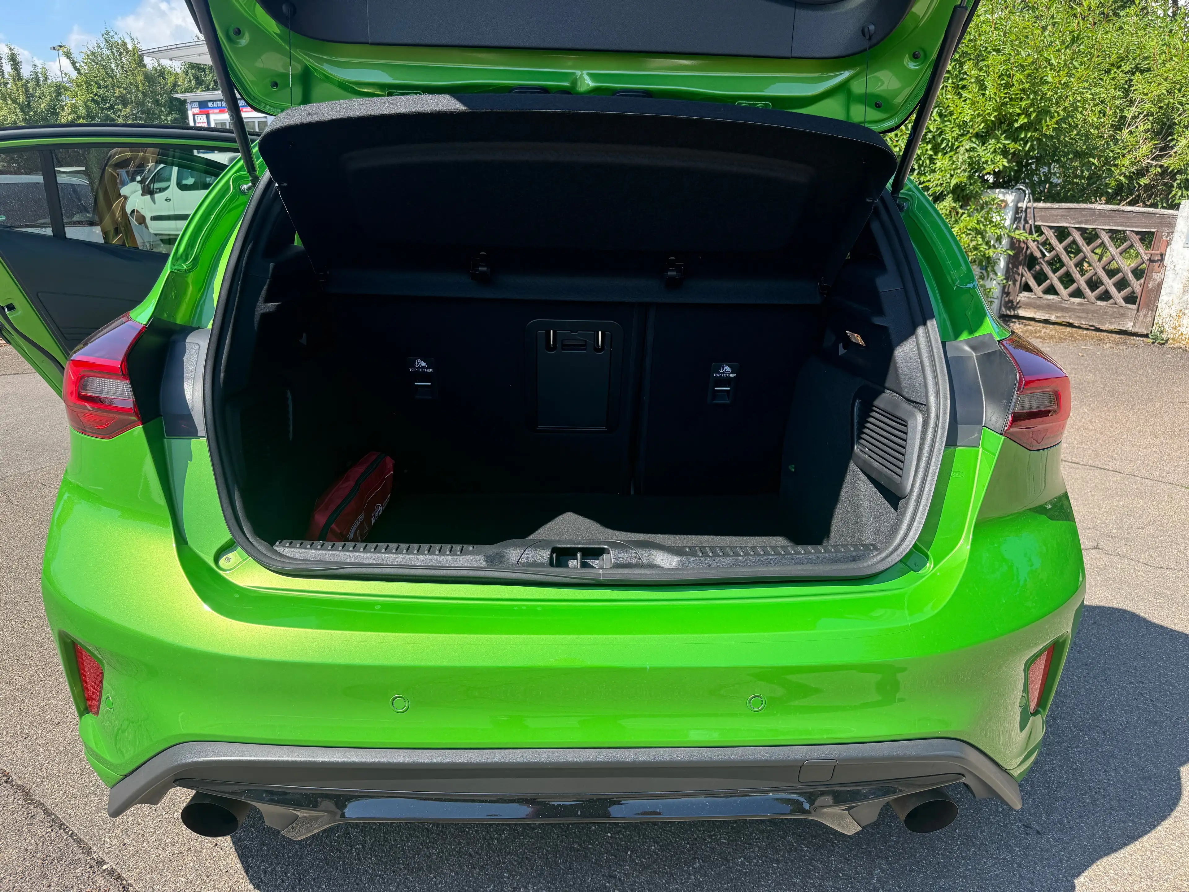 Ford Focus ST X — photo 14