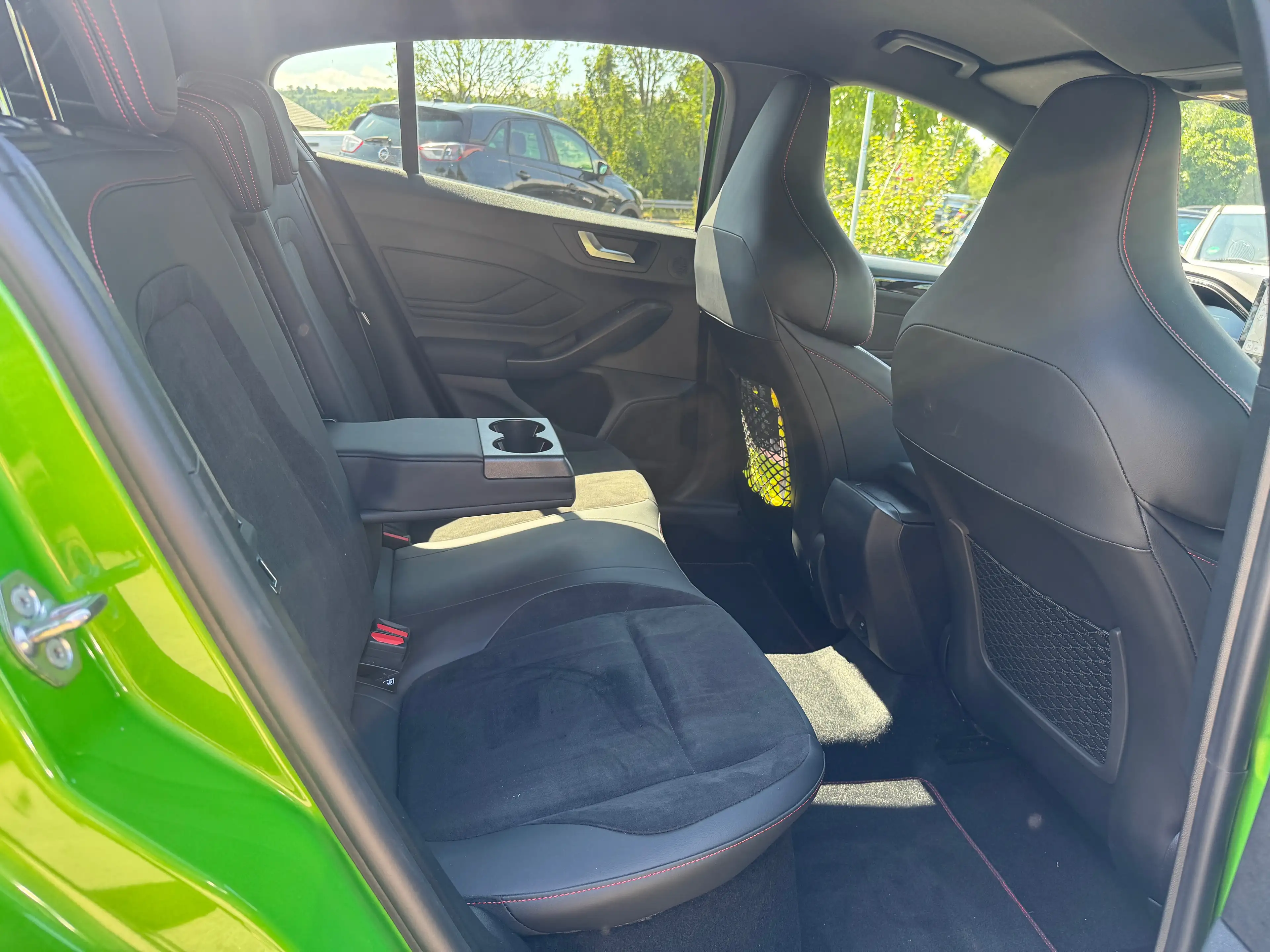 Ford Focus ST X — photo 6