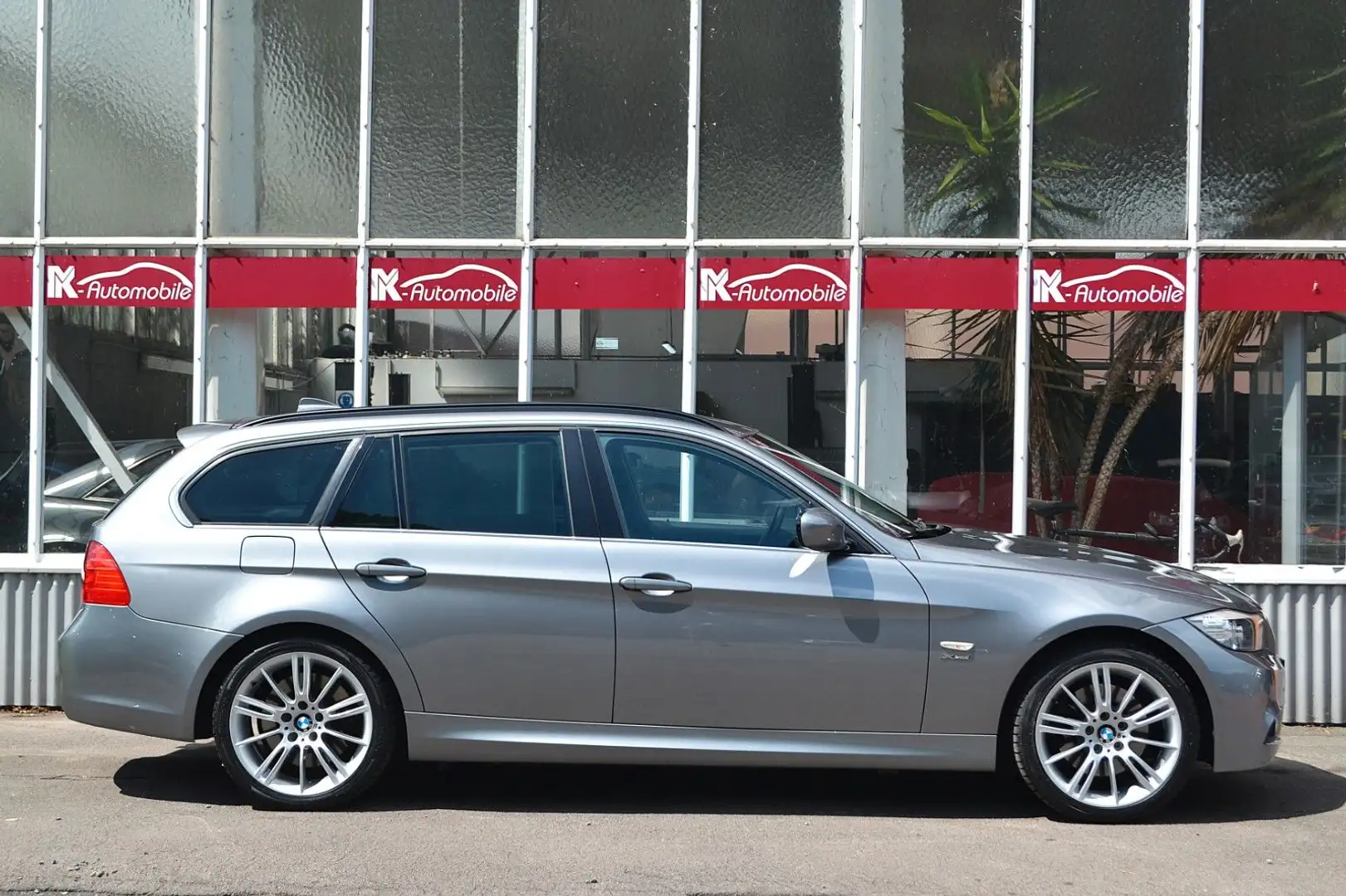 BMW 330 d xd Touring M-Sportpaket/Top Ausstatung/TOP! Gris - 2