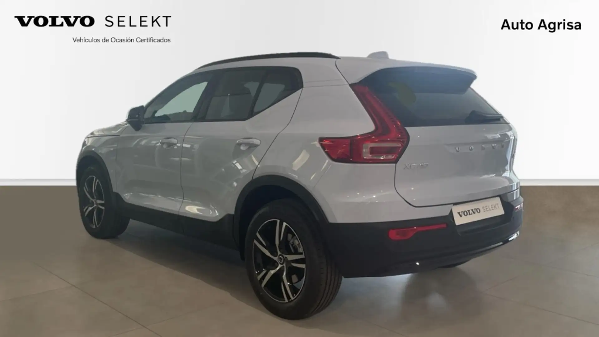 Volvo XC40 2.0 B4 MHEV PLUS DARK DCT 197 5P - 2